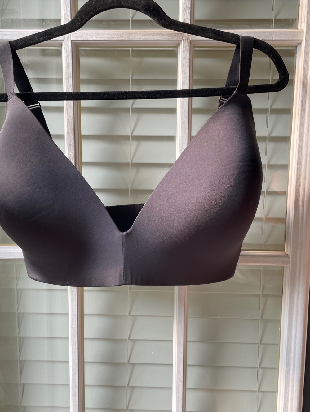 Skims Black Bra - Picture 2 of 5